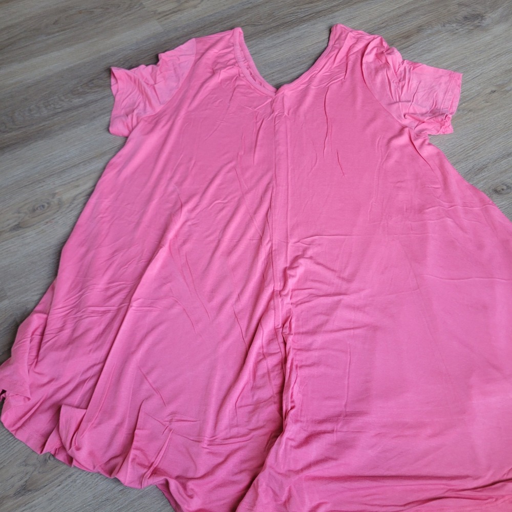Roaman's Women Tunic Top 18/20 Pink Rayon Spandex Sharkbite Hem Casual V-Neck